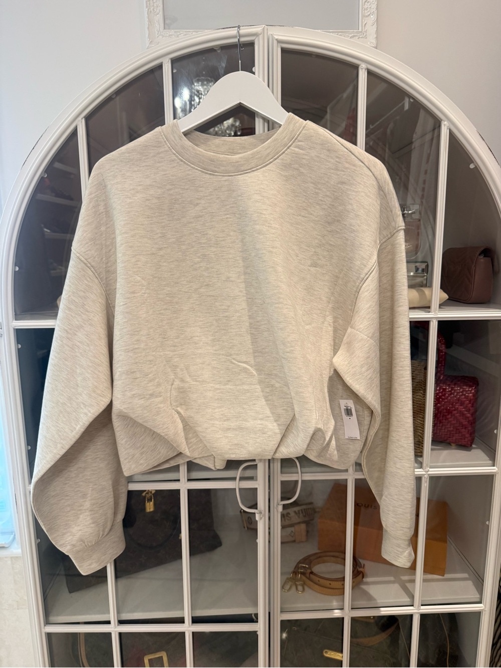 Old Navy Cream Bounce Fleece Crewneck sweatshirt M